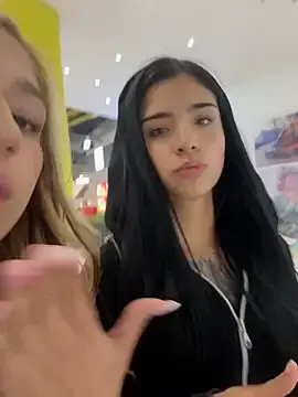 Stripchat Free Live Porn of Isabella18_pink