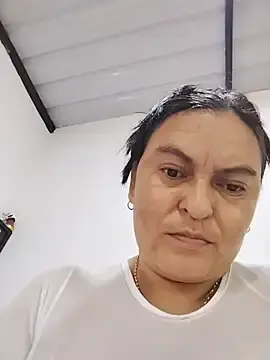 Stripchat Private Sex Chat of Horny-Mommy-Dirty