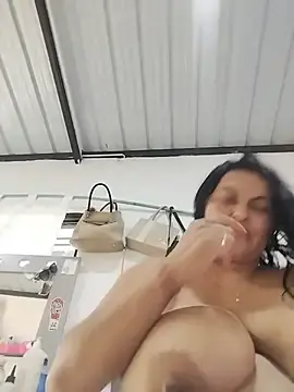 Stripchat Live Porn of Horny-Mommy-Dirty