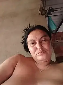 Stripchat Sex Cam of Horny-Mommy-Dirty