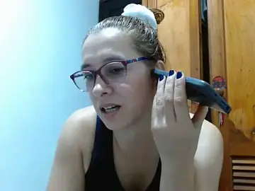 Stripchat Nude Webcam of mademonsexy