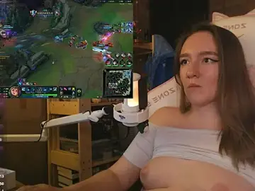 Stripchat Watch Live Sex Cams of MoonlishSiren