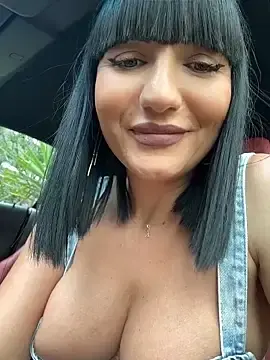 Stripchat Free Porn Cam of MysticCleo