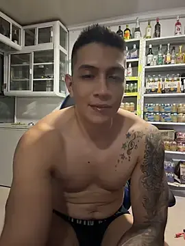 Stripchat Adult Webcam of OliverWest04