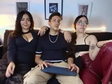 Stripchat Watch Live Sex Cams of Maykol_Victoriasr