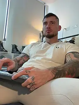 Stripchat Live Porn of DimitriSullivan_