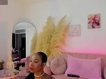 Stripchat Free Live Porn of bruneettklaryss