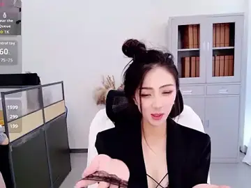 Stripchat Live Porn of yangyang-777