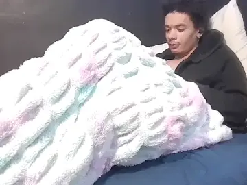 Stripchat Free Live Porn of spooky425hd