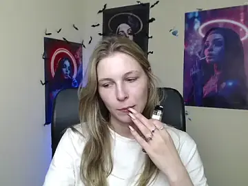 Stripchat Live Sex Cam of StrangerGi