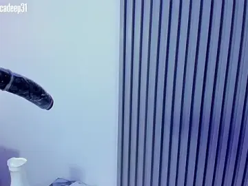 Stripchat Live Sex Cam of angels_collins