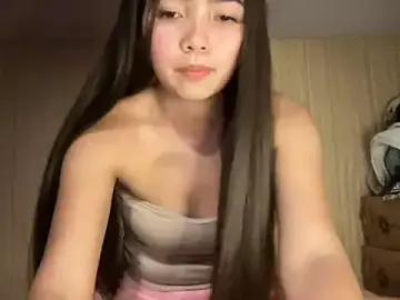 Stripchat Watch Live Sex Cams of yourmommy_pia