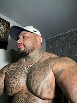 Stripchat Free Porn Cam of criss_zander292