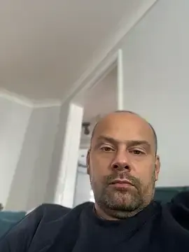 Stripchat Sex Cam of NakedAndrewHot