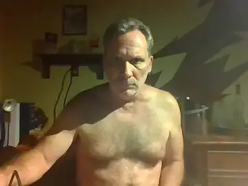Stripchat Free Porn Cam of HunkofRock