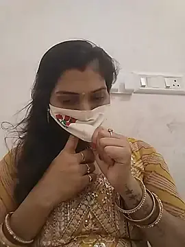 Stripchat Live Sex of KAJALBHABHI_
