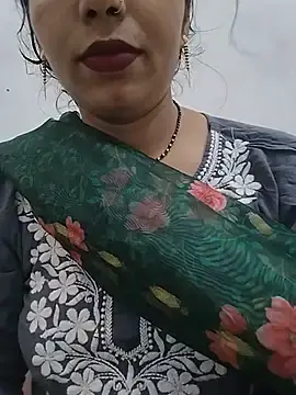 Stripchat Free Live Porn of KAJALBHABHI_