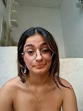 Stripchat Watch Live Sex Cams of Ary-18