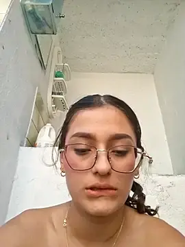 Stripchat Watch Live Sex Cams of Ary-18