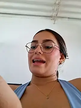 Stripchat Live Sex Cam of Ary-18