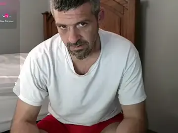 Stripchat Free Porn Cam of Troyt87