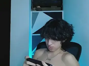 Stripchat Free Live Porn of littlextreme
