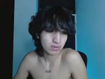 Stripchat Watch Live Sex Cams of littlextreme