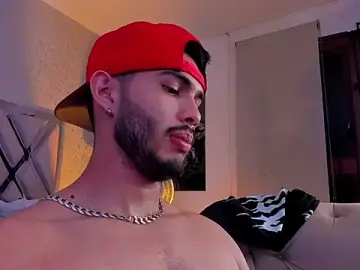 Stripchat Free Porn Cam of Vincentblack