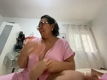 Stripchat Sex Cam of sweeviolet