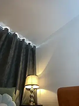 Stripchat Free Porn Cam of CHERRYY_BOMB_