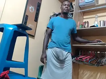 Stripchat Live Sex Cam of kurtbigcock