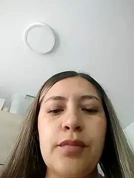 Stripchat Adult Webcam of alana_69