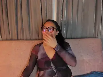 Stripchat Sex Cam of Crystal_Moom