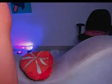 Stripchat Live Sex Cam of Bol_Adrian