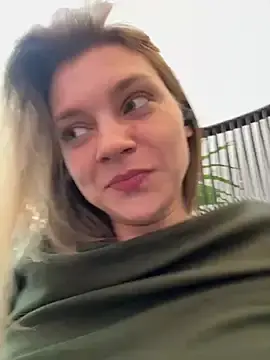 Stripchat Watch Live Sex Cams of ValenciaShock