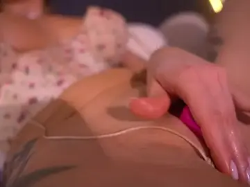 Stripchat Sex Cam of LittleMix_