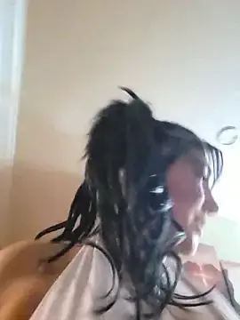 Stripchat Free Porn Cam of LittleMissEeve