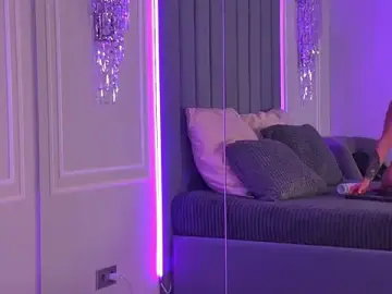 Stripchat Live Sex of AriWild