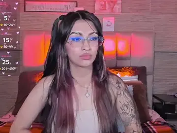 Stripchat Free Live Porn of mia_devine_