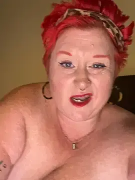 Stripchat Best Webcam of BustyRedxx