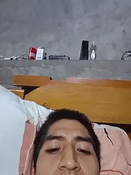 Stripchat Live Sex Cam of Dairy_Cow