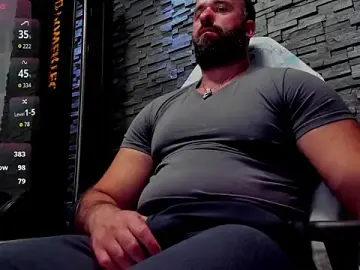 Stripchat Sex Cam of David_Big_Daddy