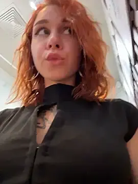 Stripchat Adult Webcam of RosieDesire
