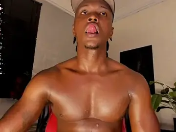 Stripchat Watch Live Sex Cams of DannSmmith