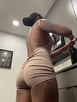 Stripchat Nude Webcam of Your_Paris