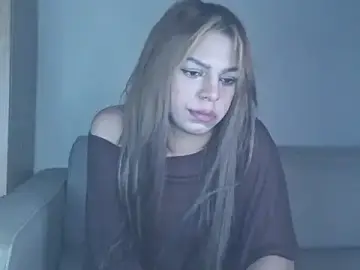 Stripchat Watch Live Sex Cams of Kitten_Moon-TS