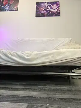 Stripchat Live Sex Cam of PumaShyXD