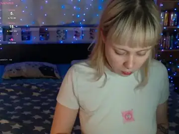 Stripchat Live Sex of s1lvercherub