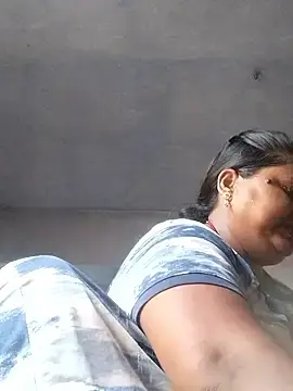 Stripchat Free Porn Cam of Desi_hot_bhabhi01