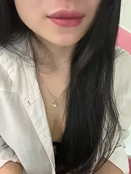 Stripchat Nude Webcam of Lilyy_babyy